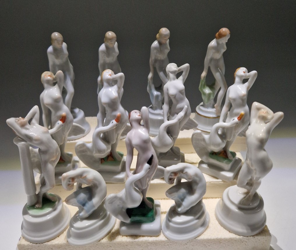 Herend Pieces Elek Lux Sculpture Nude Woman