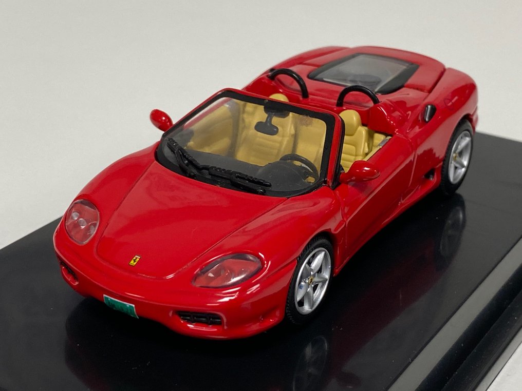 Hot Wheels 1 43 2 Model Car Ferrari 360 Modena 1999 Ferrari 360 Modena Spyder 2000