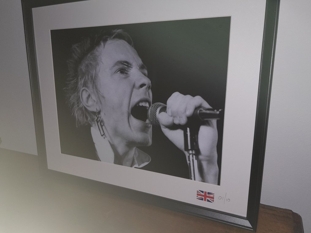 The Filth And The Fury Johnny Rotten Lead Vocalist Sex Pistols Punk Rock Film Catawiki