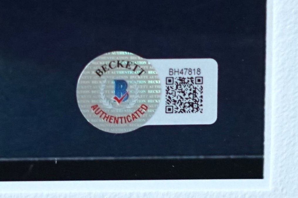 The Sopranos Classic Tv Vincent Pastore Big Pussy Signed With Beckett Coa Catawiki