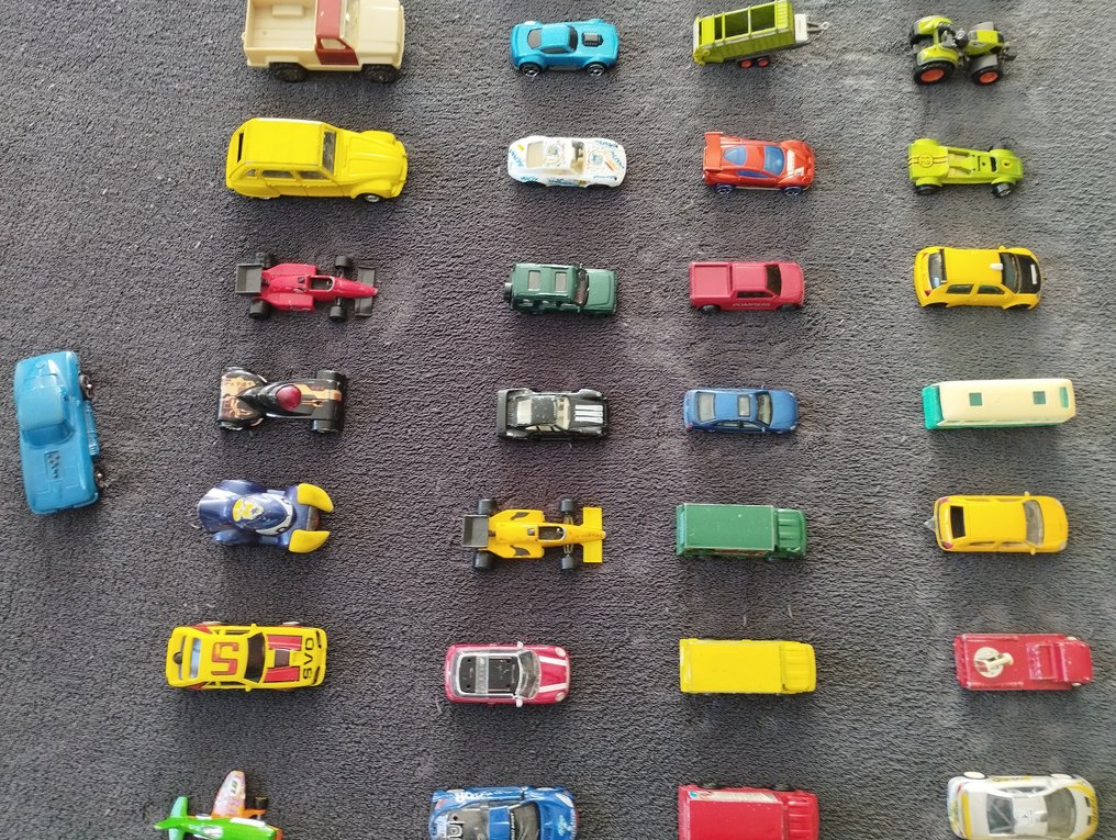 Majorette Hot Wheels Siku Corgi Tomte Norev Solido Tonka Different Scales