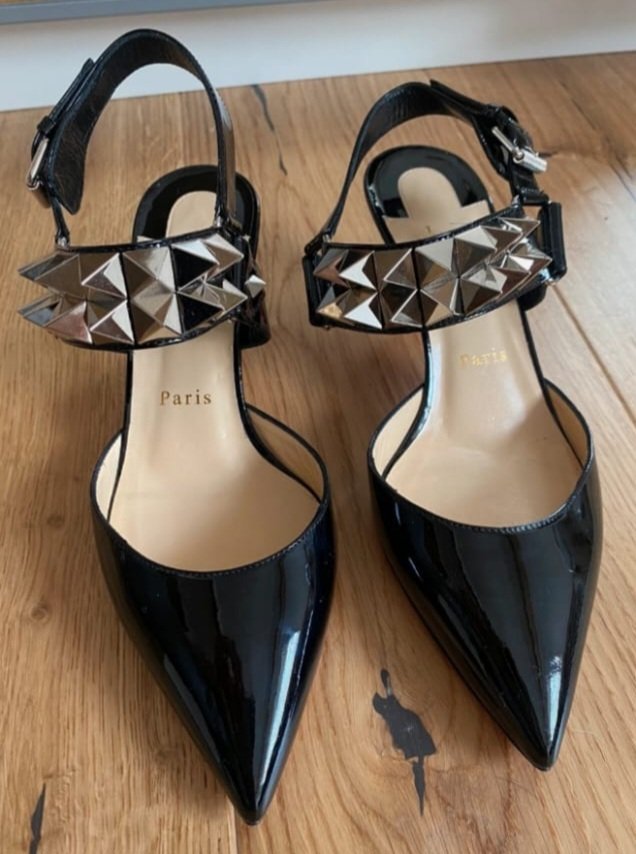 Louboutin sale online 2025