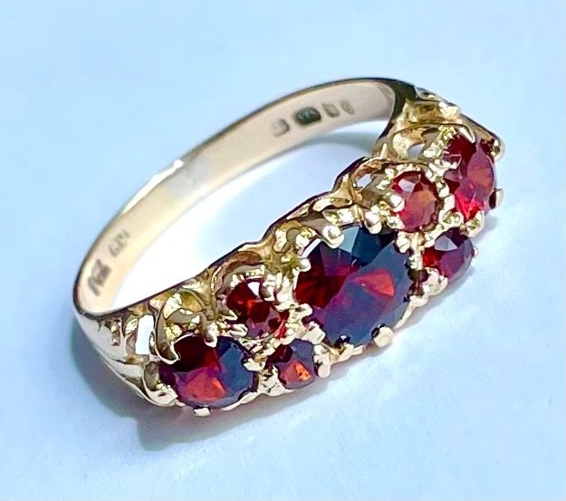 Senza Prezzo di Riserva Anello 9 kt Oro giallo Anello vintage in oro 9 carati con granato boemo Catawiki