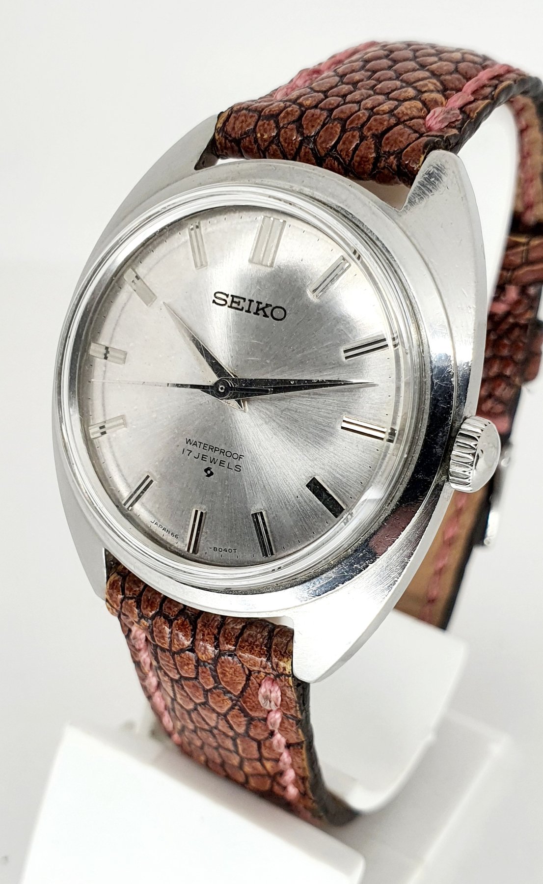 Seiko waterproof 17 jewels hotsell