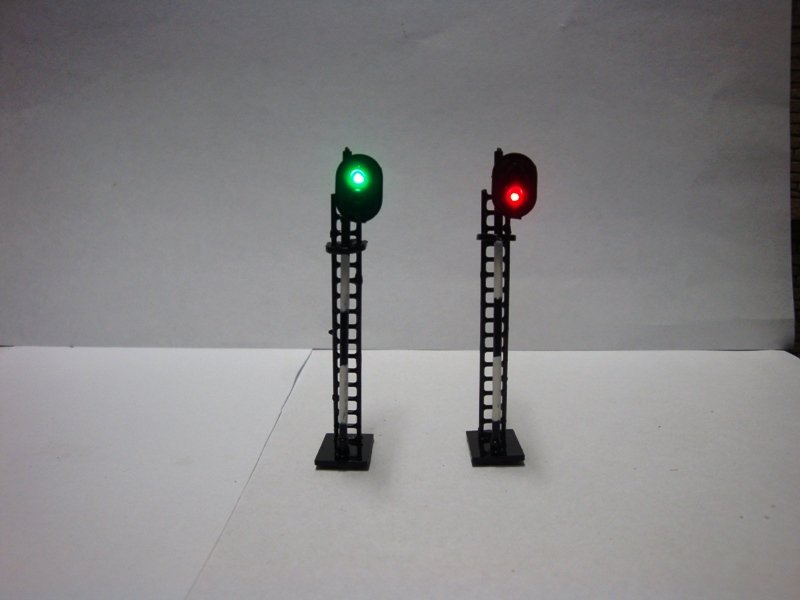 Seinen H0轨 - 信号 (10) - 10 个灯光信号，绿/红色，右侧 - NS #3.2