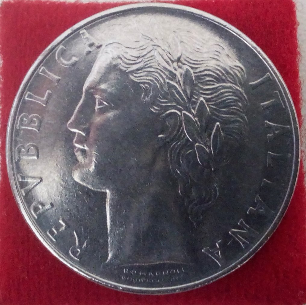 Itália, República Italiana. 100 Lire 1957 "Minerva" #1.2