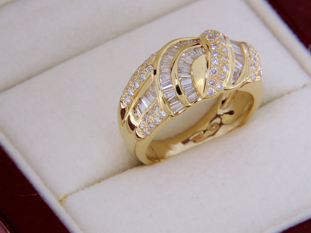 Sormus - 18 kt. Keltakulta -  1.25ct. tw. - Timantti - Uusi sormus #1.0