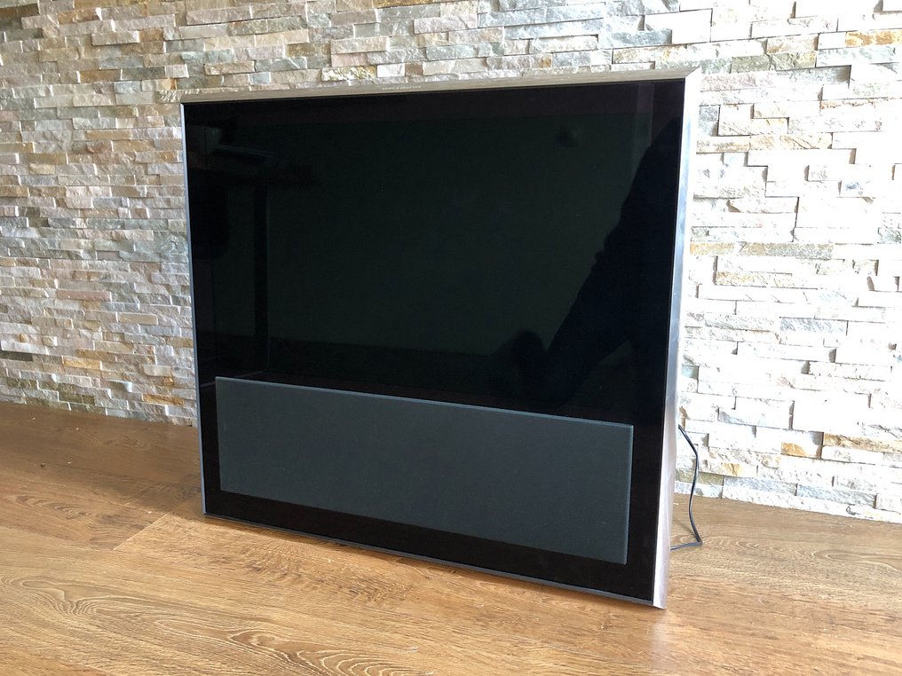 Bang & Olufsen - Beovision 10-32 MK3 Full HD television + Beo4 Hi-fi set #1.0