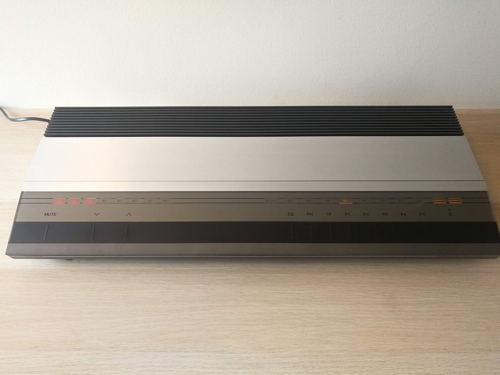 Bang & Olufsen - Beomaster 3300 Félvezető sztereó vevő - Több modell #1.0