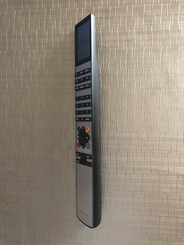 Bang & Olufsen - Beo 4 remote control with LCD screen Remote control #2.1