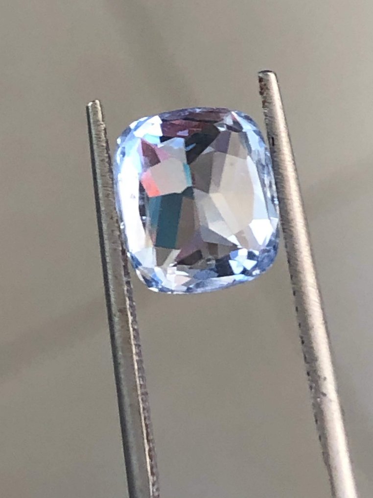 1 pcs Saphir - 4.16 ct - Gemological Institute of America (GIA) #3.2
