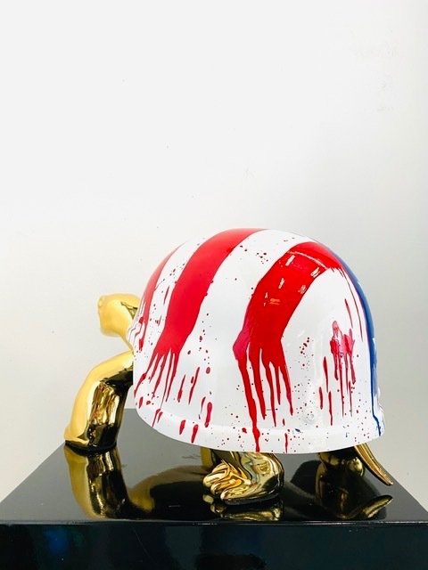 Van Apple - Make America Great Agian - The Golden Peace Turtle #3.2