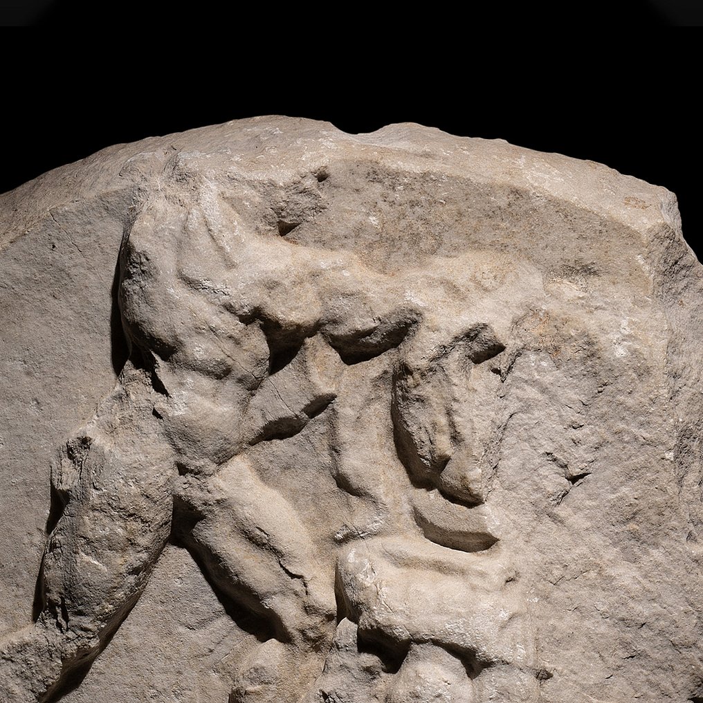 Altgriechisch Marmor Metope aus einem Tempel mit dem Helden Herakles im Kampf gegen Hippolyta. EX- SOTHEBY'S #2.1