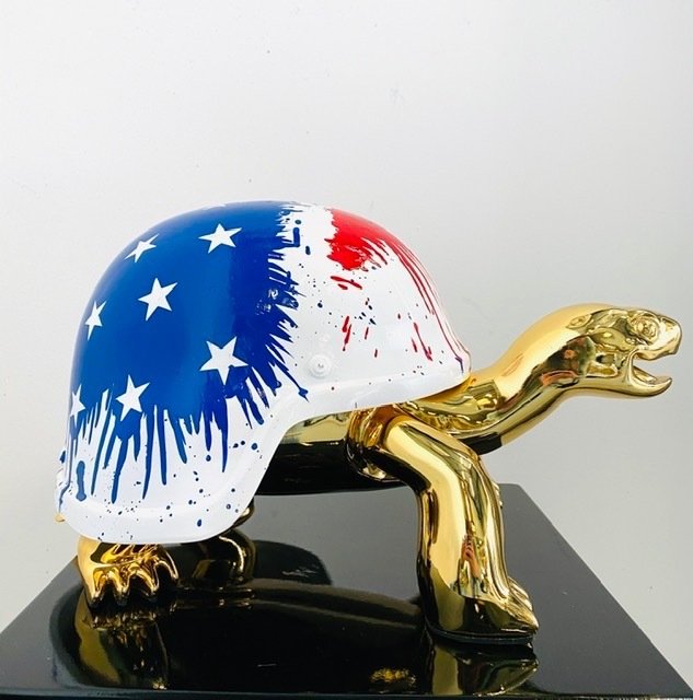 Van Apple - Make America Great Agian - The Golden Peace Turtle #1.0
