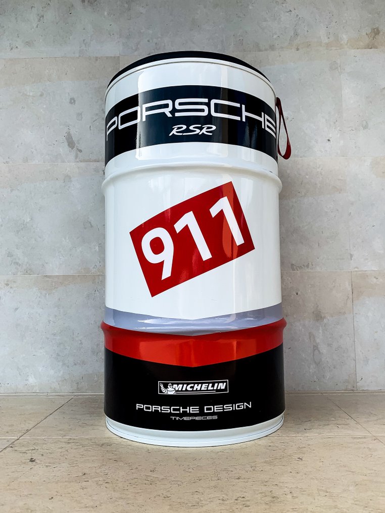 Porsche 911 RSR Barrel Chair - PK Werks #1.0