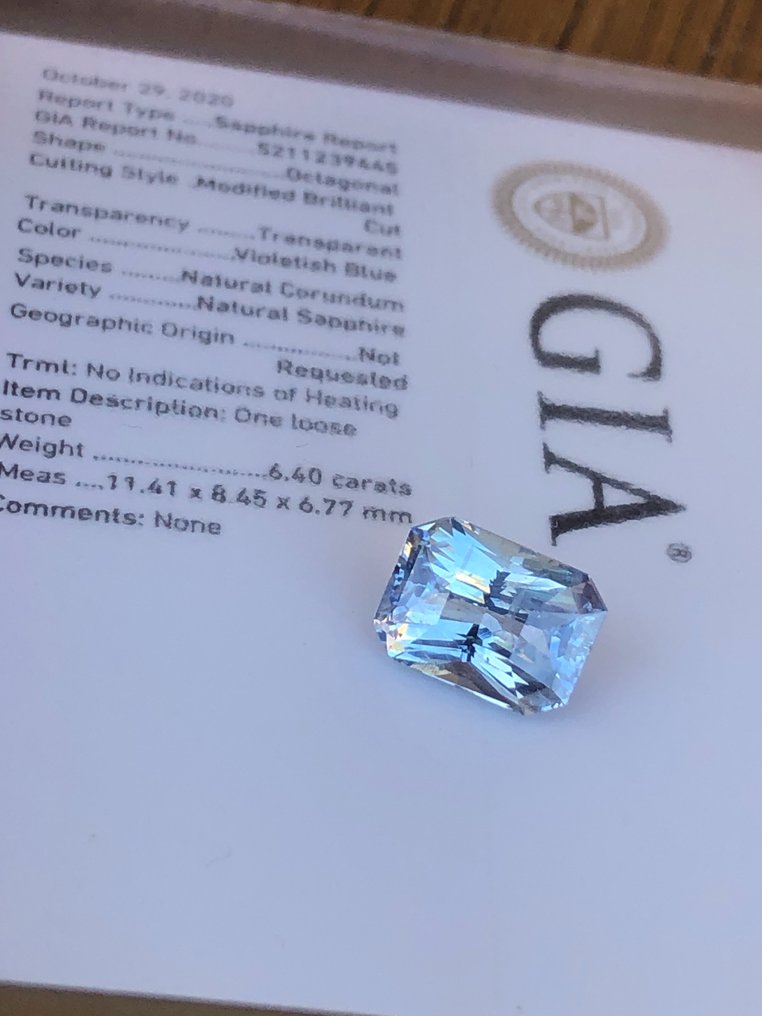 1 pcs  蓝色, 紫罗兰色 蓝宝石  - 6.40 ct - 美国宝石研究院（GIA） #1.0