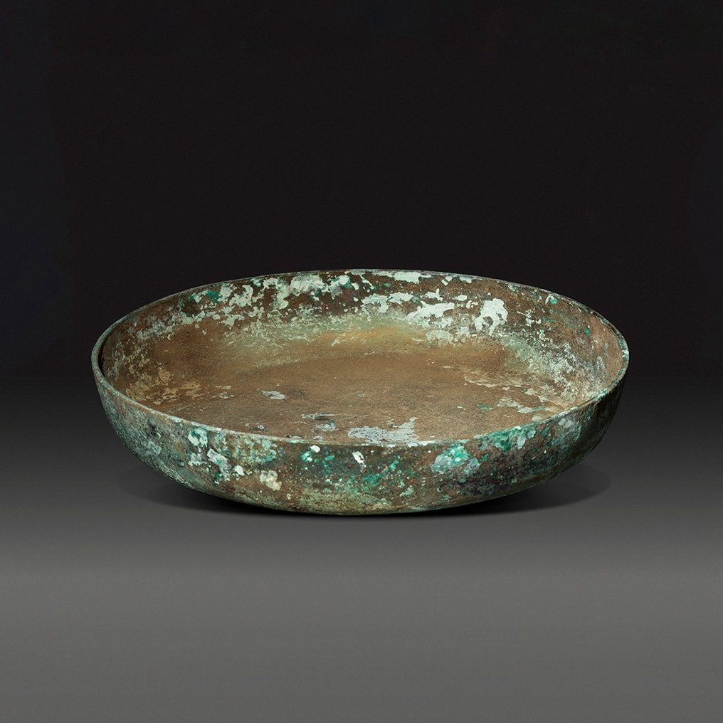 Etruscan 青銅色 盤菜。西元前6-5世紀。 27.5 厘米深。非常好 #1.1