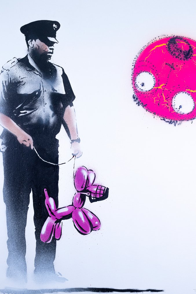 Utopia - Police Guard Balloon Dog and Bubble #4.3