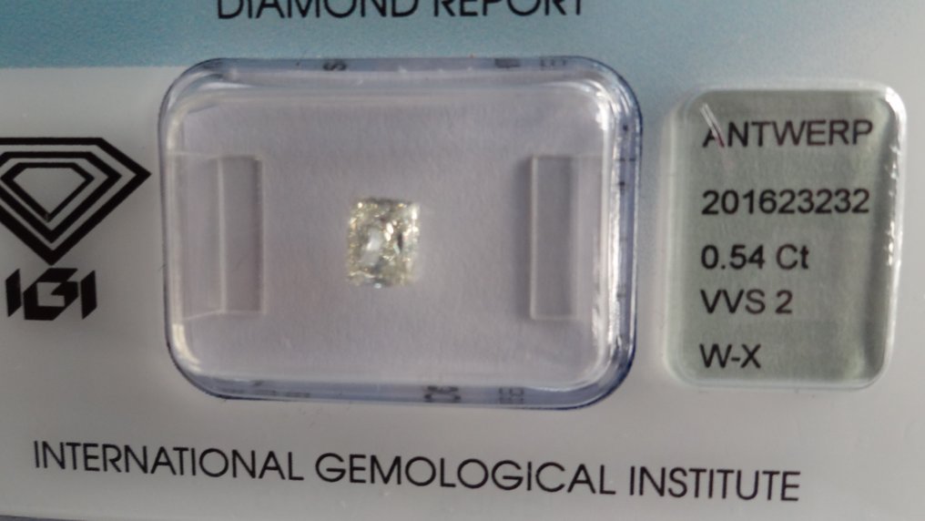 1 pcs Diamante - 0.54 ct - almofada - W-X light yellow - VVS2 #3.1