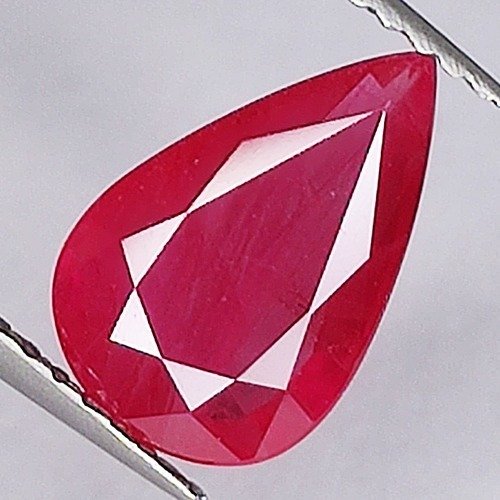 Ruby  - 2.01 ct - International Gemological Institute (IGI) #1.0