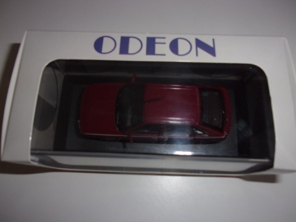 Odeon 1:43 - 小型城市汽车模型 - Renault 21 Baccara Rouge #1.0