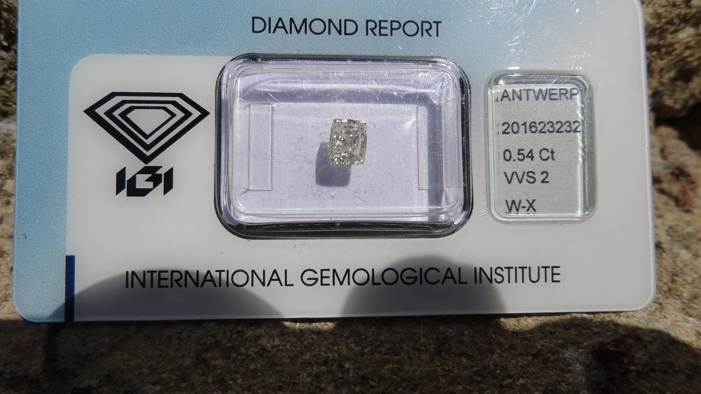 1 pcs Diamante - 0.54 ct - almohadón - W-X light yellow - VVS2 #2.2