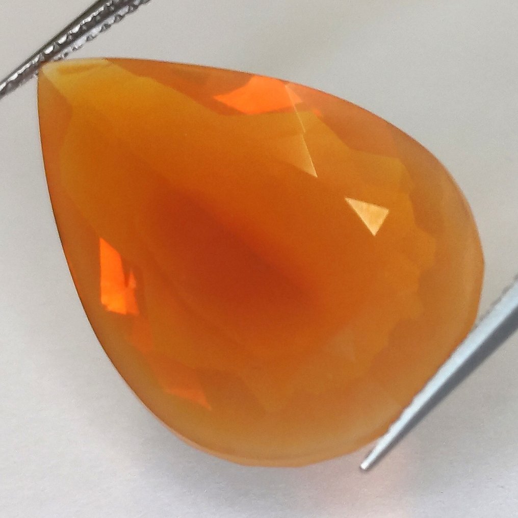Orange Fire Opal  - 17.27 ct - Antwerp Laboratory for Gemstone Testing (ALGT) #4.3