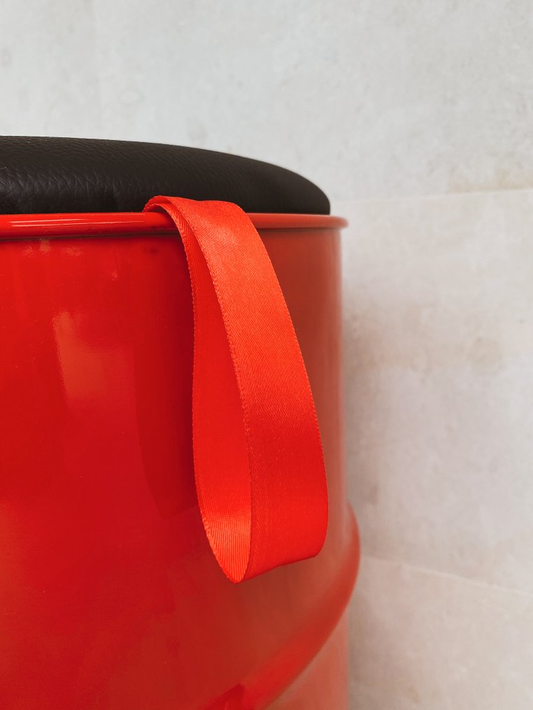 Silla de barril roja temática Ferrari - PK Werks #3.2