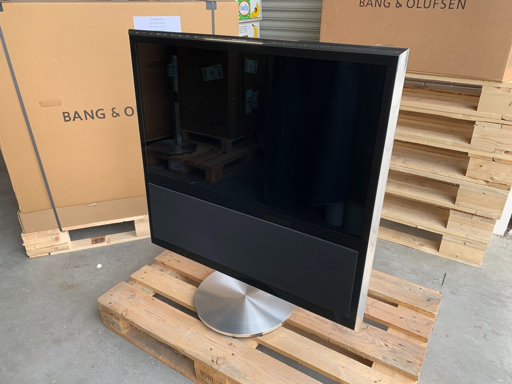Bang & Olufsen - Beovision 11-40 MK4 on Floor stand or motorized wall bracket Hi-fi set #1.0