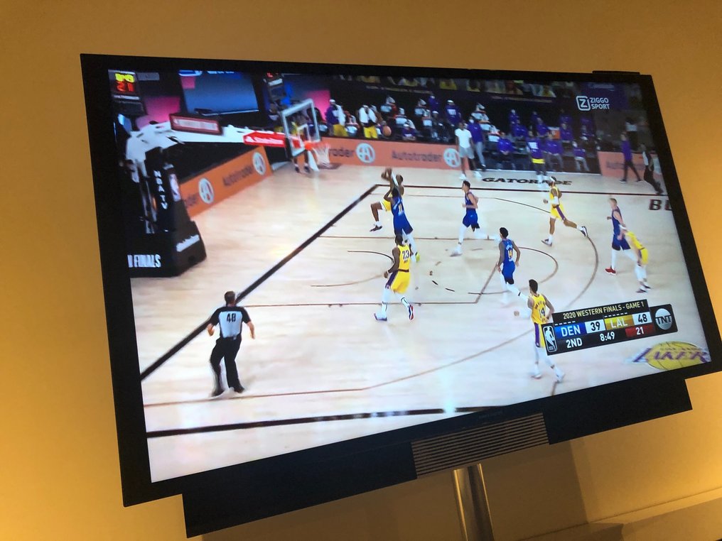 Bang & Olufsen - BeoVision Avant 55'' 4K + wall mount Hi-fi set #4.3