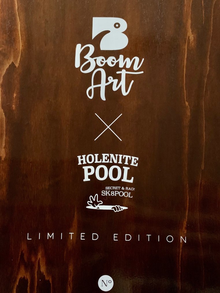 Alain Aslan (after) - Aslan pin up Kate Skateboard #4.3