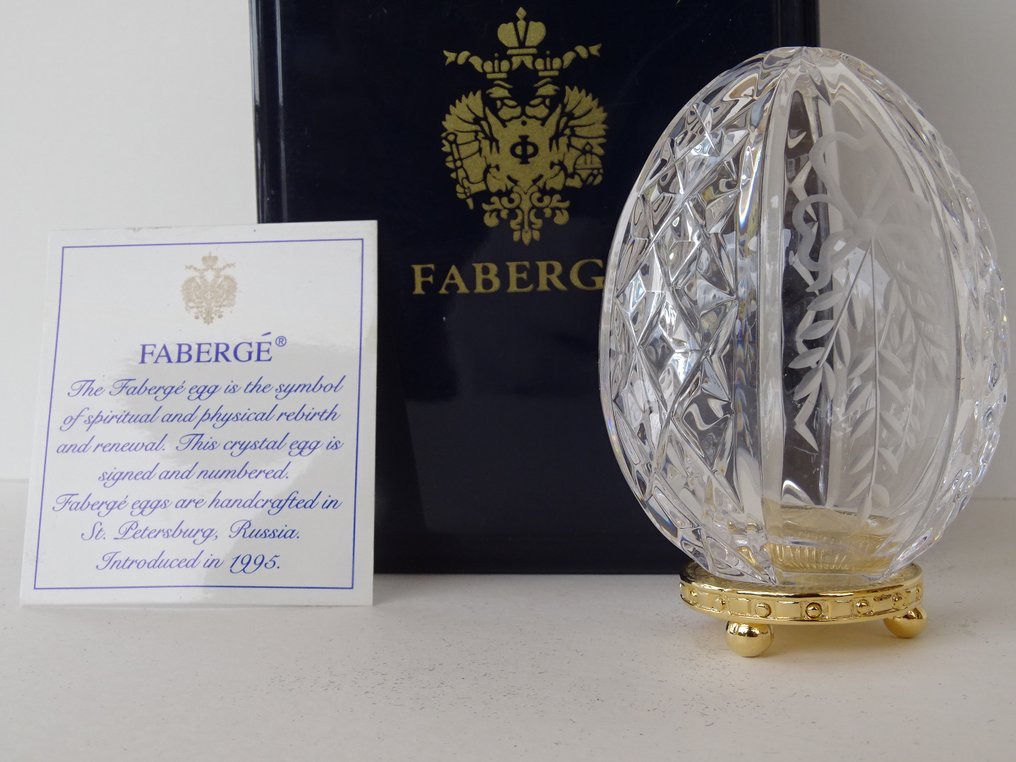 House of Fabergé - Figura - Romanov Coronation - Caja original con águila - Acabado en oro de 24 quilates. #1.1