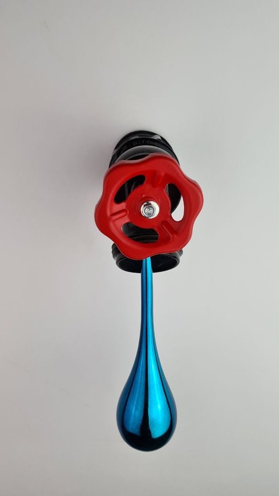 Santicri - Running Out #1.0