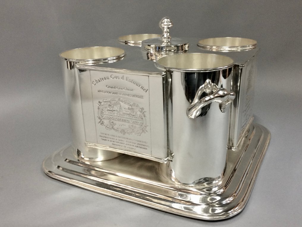 Borhűtő -  4 palackhoz középen elhelyezett rekesszel a jégkockáknak. - Ezüstözött #3.2