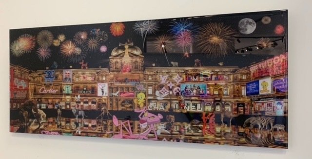 Van Apple - Louvre #1.0