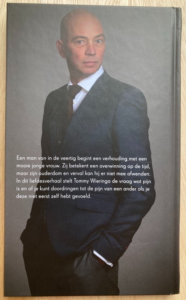 Boekenweek; Tommy Wieringa - Een mooie jonge vrouw [Luxe editie] - 2014 #1.0