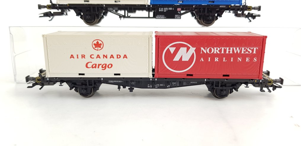 Märklin H0 - 47682 - Modellvonat teherfuvarozási vagonszett (1) - Két konténeres pótkocsink van. - DB #2.1