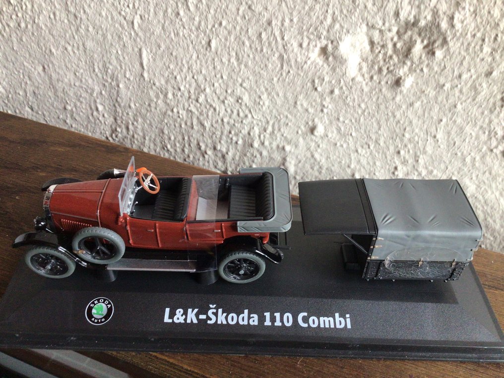 Abrex 1:43 - 模型汽车 - L&K-Skoda 110 Combi 受欢迎的收藏模型 限量版 全新未开封 #1.0