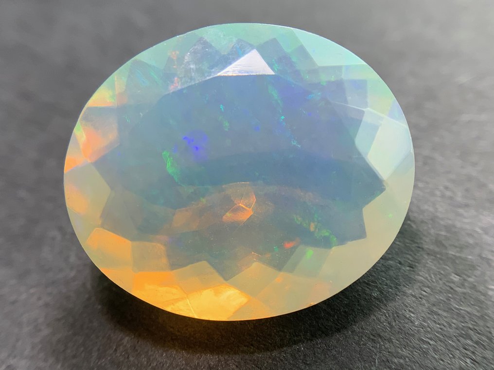 1 pcs  Opal  - 3.89 ct - Antwerp Laboratory for Gemstone Testing (ALGT) #1.0