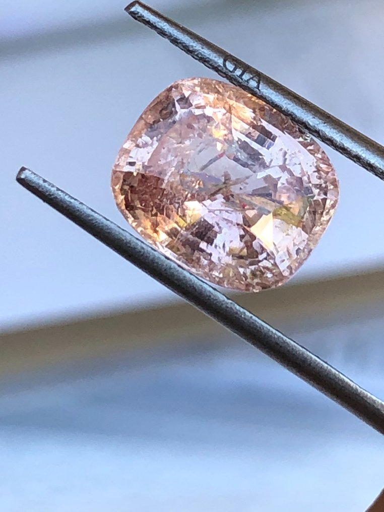 1 pcs  粉色 蓝宝石  - 6.46 ct - 美国宝石研究院（GIA） #2.1