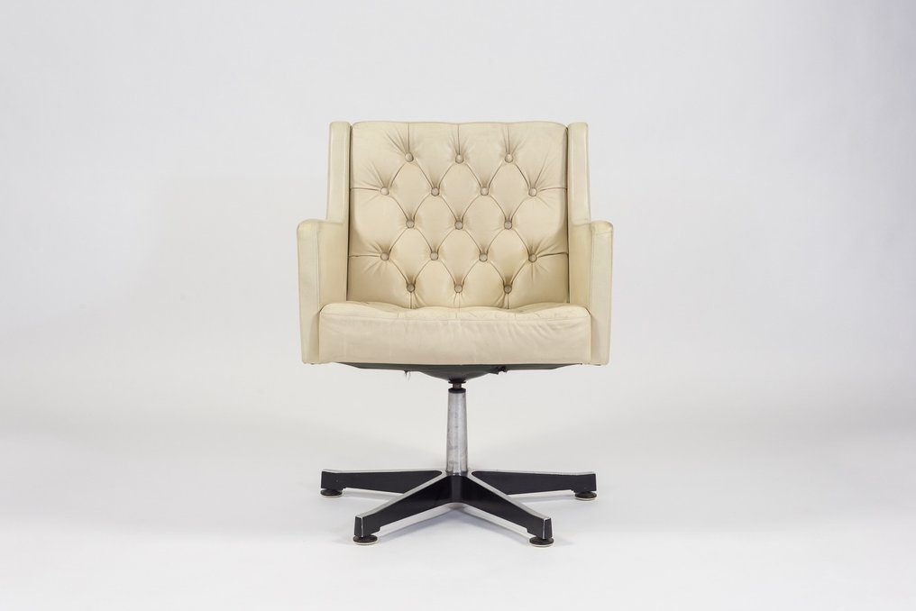 JOC Vetlanda - Karl Erik Ekselius - Fåtölj - Läder, Trä, Stål #1.0