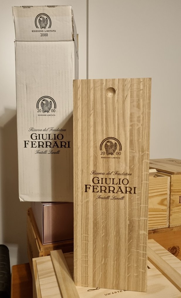 2000 F.lli Lunelli, Giulio Ferrari 2000 "Edizione Limitata" - Τρεντίνο-Άλτο Άντιτζε - 1 Magnum (1,5 L) #1.0