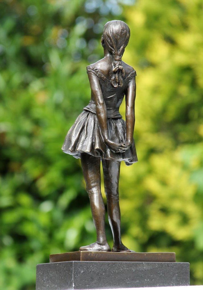 Edgar Degas (1834-1917) - Statue, 14 jarig danseresje - 38 cm - bronse marmor #3.2