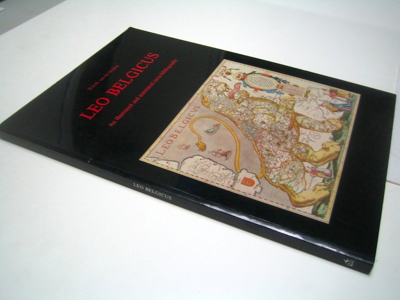 The Netherlands - Netherlands+Belgium+Luxembourg; Johan van Doetecum, Henricus Hondius, Claes Jansz. Visscher, Michael von Aitzing, a.m.o.. - Leo Belgicus + Eenheid op papier. De Nederlanden in kaart - 1583-1807 #3.2