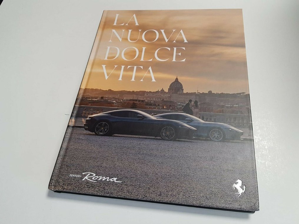 2020 FERRARI ROMA HARDCOVER BROCHURE ENGLISH 6998/20 - Brochure - 2020-2020 #1.0