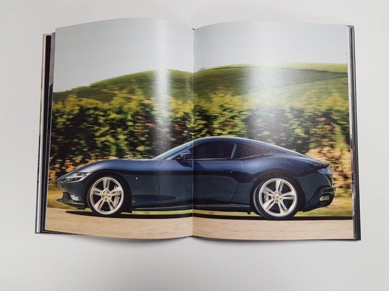 2020 FERRARI ROMA HARDCOVER BROCHURE ENGLISH 6998/20 - Brochure - 2020-2020 #3.2