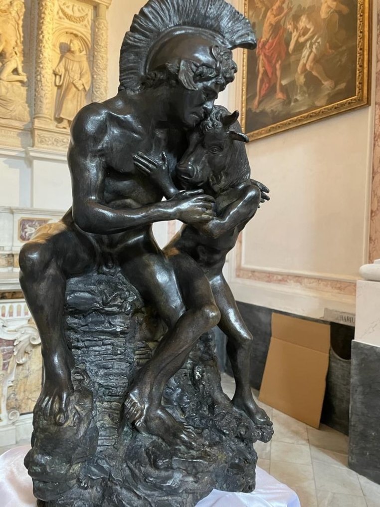 雕塑, L'abbraccio di Asterione - 64 cm - 铜绿青铜 #1.0