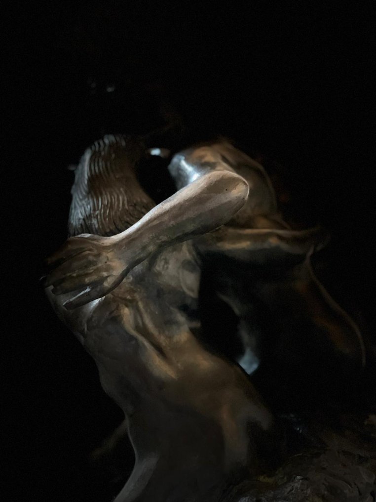 雕塑, L'abbraccio di Asterione - 64 cm - 铜绿青铜 #3.2