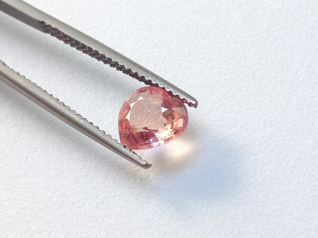 Spinello - 1.33 ct - Instituto Gemólogico Español (IGE) #4.3