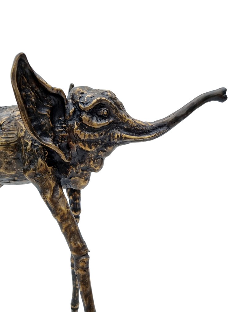 Sculpture, Surreal elephant artwork - 38 cm - Bronze #2.1